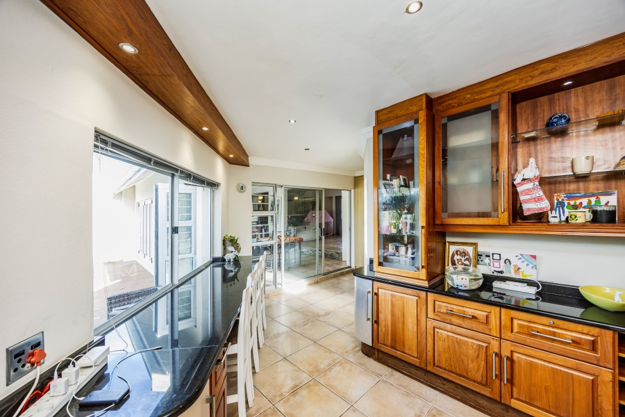 4 Bedroom Property for Sale in Beacon Bay Eastern Cape